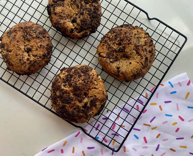 Chcolate chip cookies with a gooey coolies an cream centre, topped with crushed oreos.