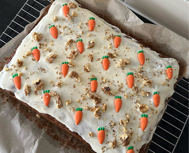Classic Carrot Cake Traybake