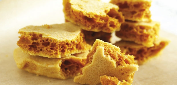 Golden crunchy honeycomb pieces